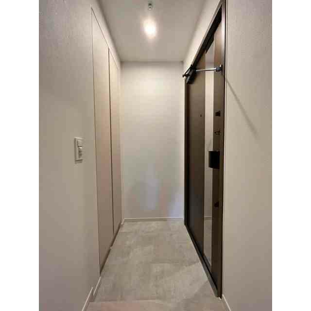 ルジュール神田須田町 部屋番号:1201の玄関写真