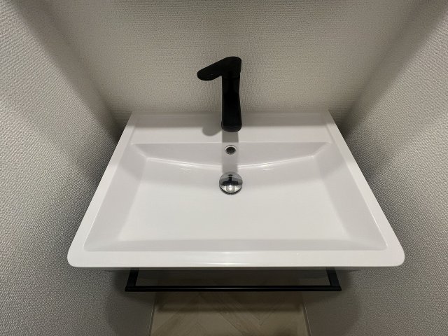 洗面設備　※カラータイプは写真と異なります。