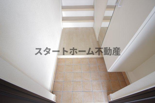 玄関　明るい玄関です