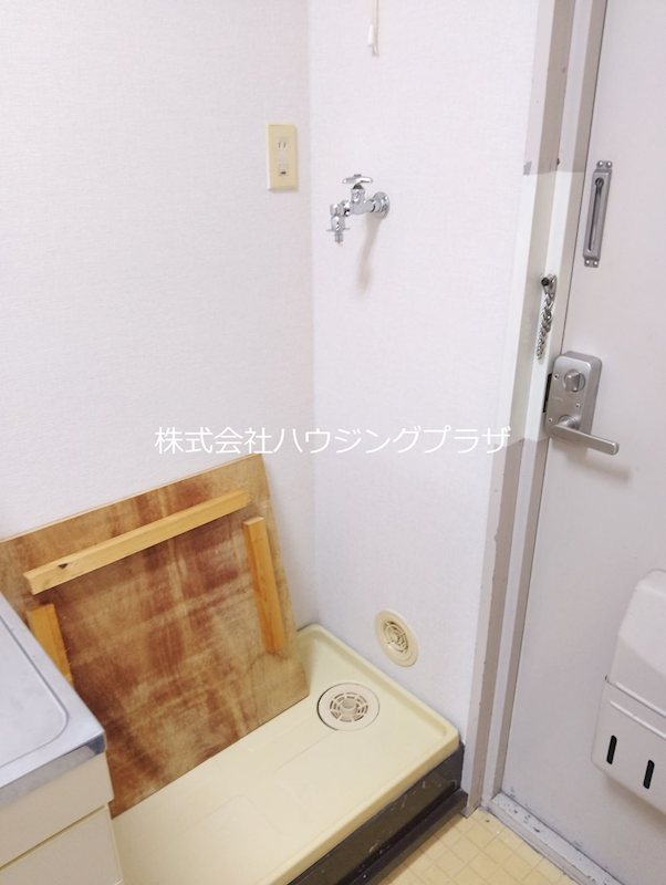 洗面設備　室内洗濯機置場