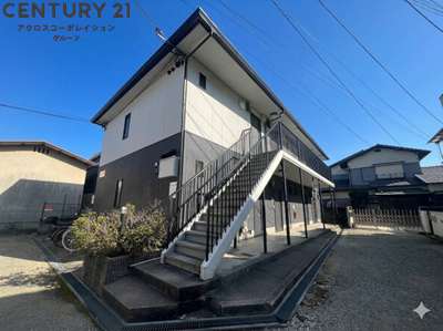 建物外観　敷地内駐輪場あります♪