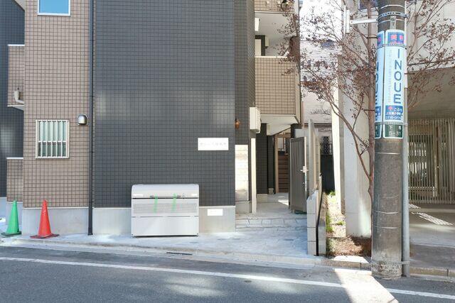 エントランス　外観