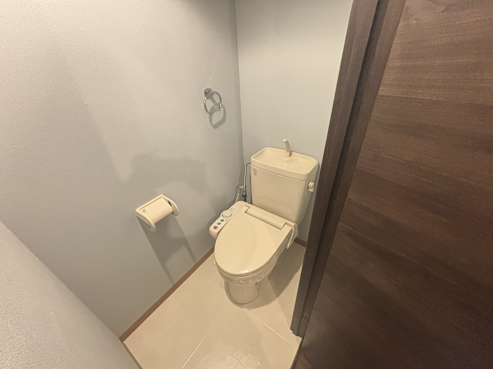 仙台市地下鉄南北線 北仙台駅 徒歩10分 3階建 築24年のトイレ写真