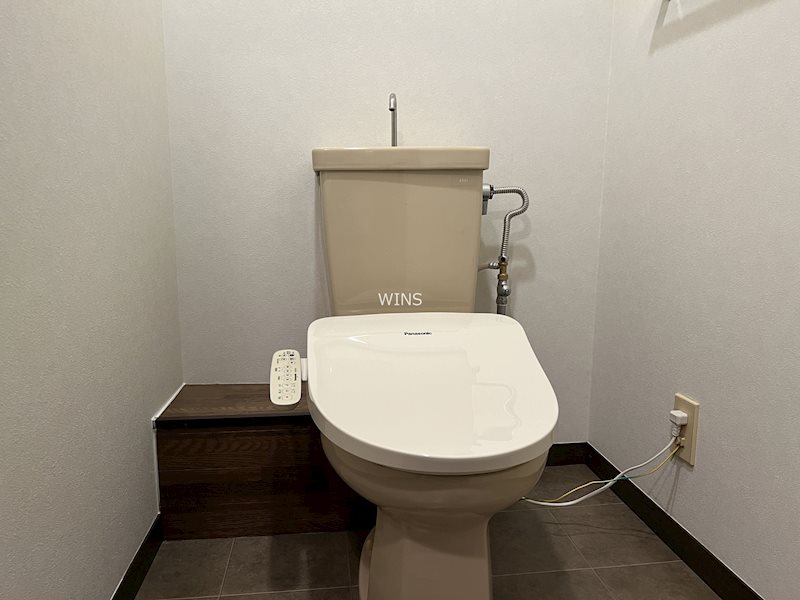 地下鉄空港線 唐人町駅 徒歩7分 10階建 築41年のトイレ写真