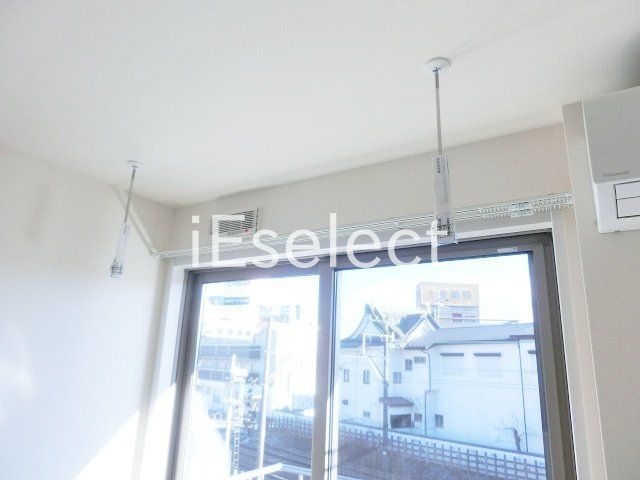 その他部屋・スペース　雨の日に便利な室内物干し