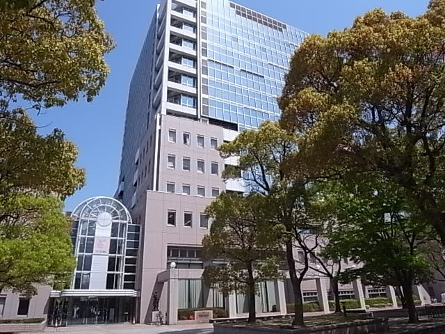 役所　福山市役所（役所）まで824m