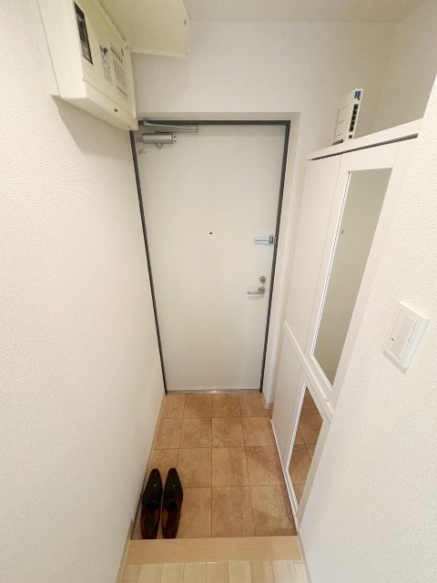玄関　同仕様タイプ