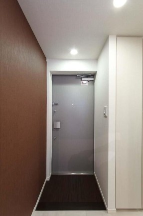 玄関　同タイプのお写真です