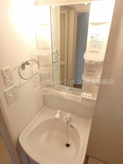 ＪＲ鹿児島本線 博多駅 徒歩10分 11階建 築20年の内装写真