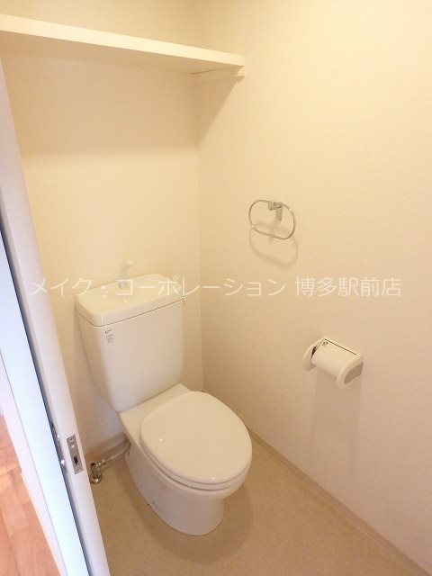 ＪＲ鹿児島本線 博多駅 徒歩10分 11階建 築20年のトイレ写真