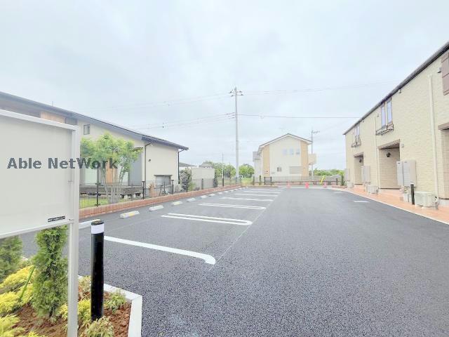 駐車場　駐車場
