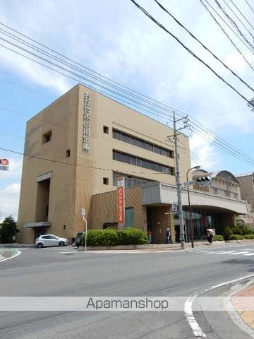 銀行　おかやま信用金庫西大寺支店（銀行）まで237m