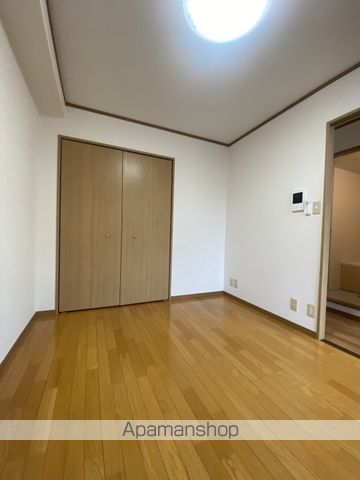 KOIKE BLGの内装写真