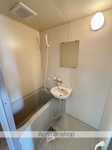 ＪＲ可部線 大町駅 徒歩8分 5階建 築28年の風呂写真