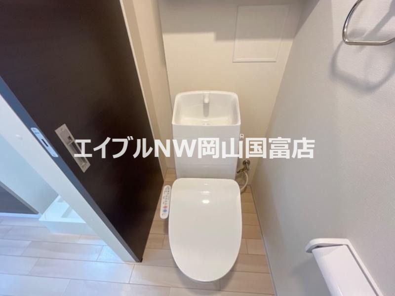 ＪＲ赤穂線 西大寺駅 徒歩21分 2階建 築2年のトイレ写真