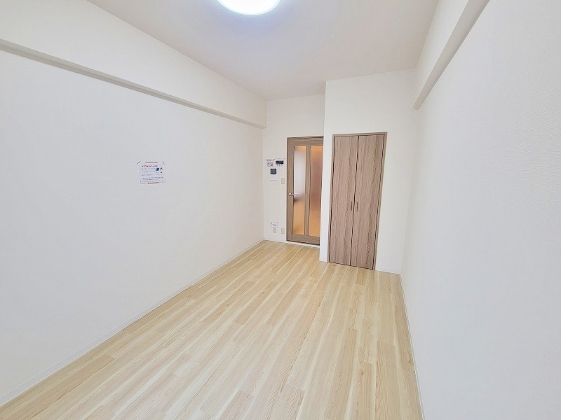 その他部屋・スペース　★洋室8帖★