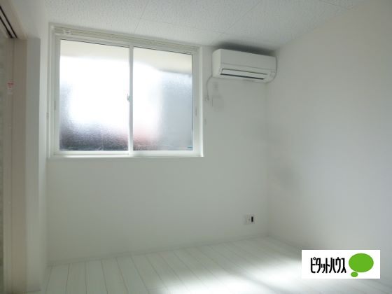 Chou Chou Noir高松 A棟の居間写真