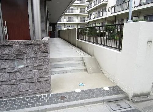 エントランス　毎日通るエントランス♪