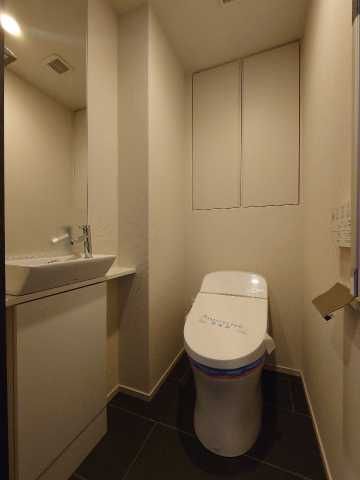 東京メトロ日比谷線 仲御徒町駅 徒歩3分 10階建 築11年のトイレ写真