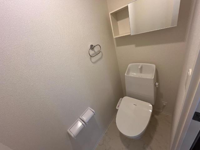 仮)シェルル下野市下古山新築アパートのトイレ写真