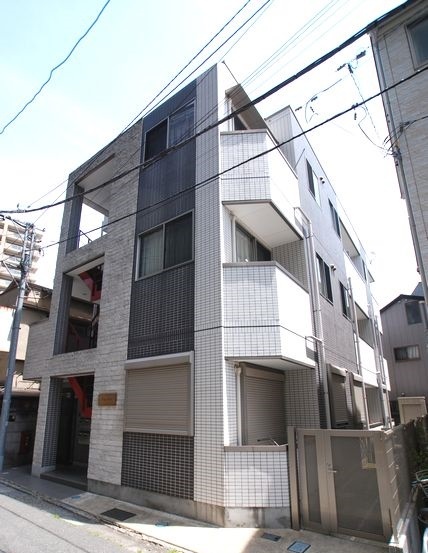 東武伊勢崎線 北千住駅 徒歩9分 築17年