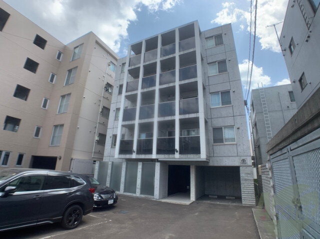 建物外観　札幌市北区北二十二条西「ベラージオ北２２条」