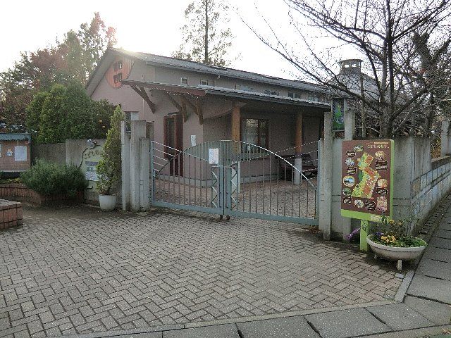 幼稚園・保育園　認定こども園こどものもり（幼稚園・保育園）まで272m