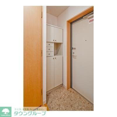 玄関　※写真は同タイプ住戸です。