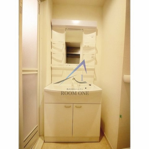 洗面設備　洗面台です。