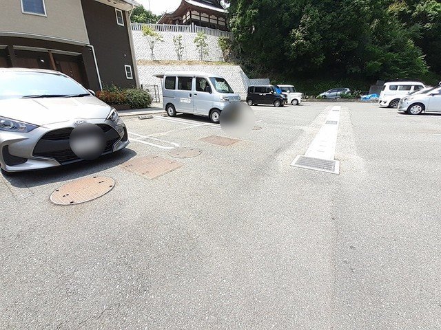 駐車場　駐車スペースもあります