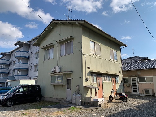 今田貸家（長屋）の建物外観