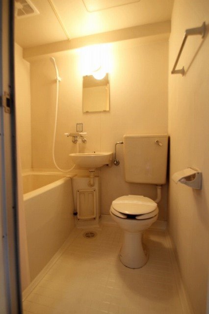 トイレ　同物件別室です