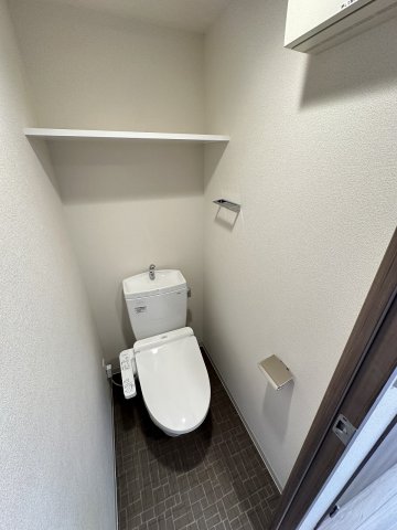 【プレサンス兵庫駅前のトイレ】