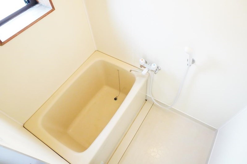 バス・シャワールーム　バストイレ別で快適な毎日