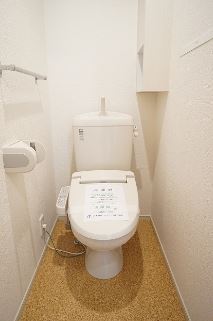 トイレ　※同物件、別部屋になります。