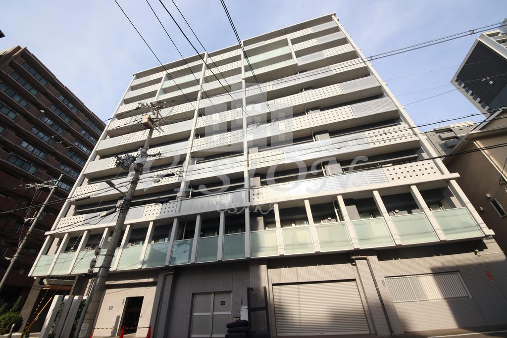 大阪市中央区東平のマンションの建物外観