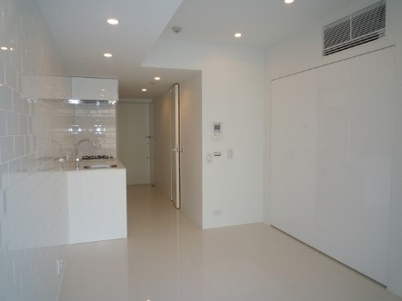 居室・リビング　※別部屋の参考写真です。