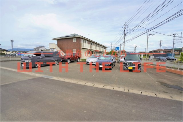 駐車場　駐車場完備です