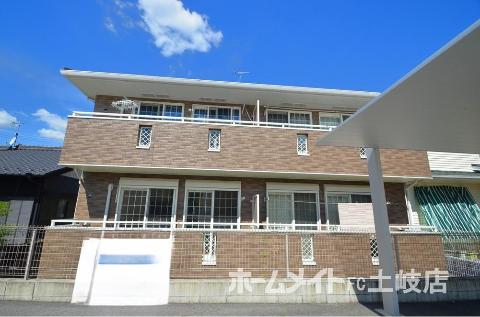 建物外観　外観写真（昼）