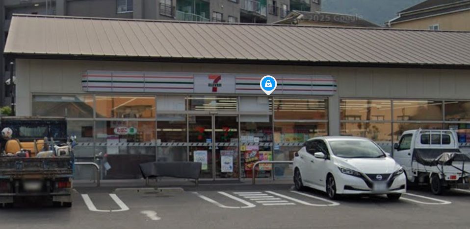 コンビニ　セブンイレブン 伏見醍醐辰己町店（コンビニ）まで303m