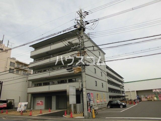 京都市右京区梅津徳丸町のマンションの建物外観