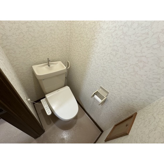 トイレ　トイレ