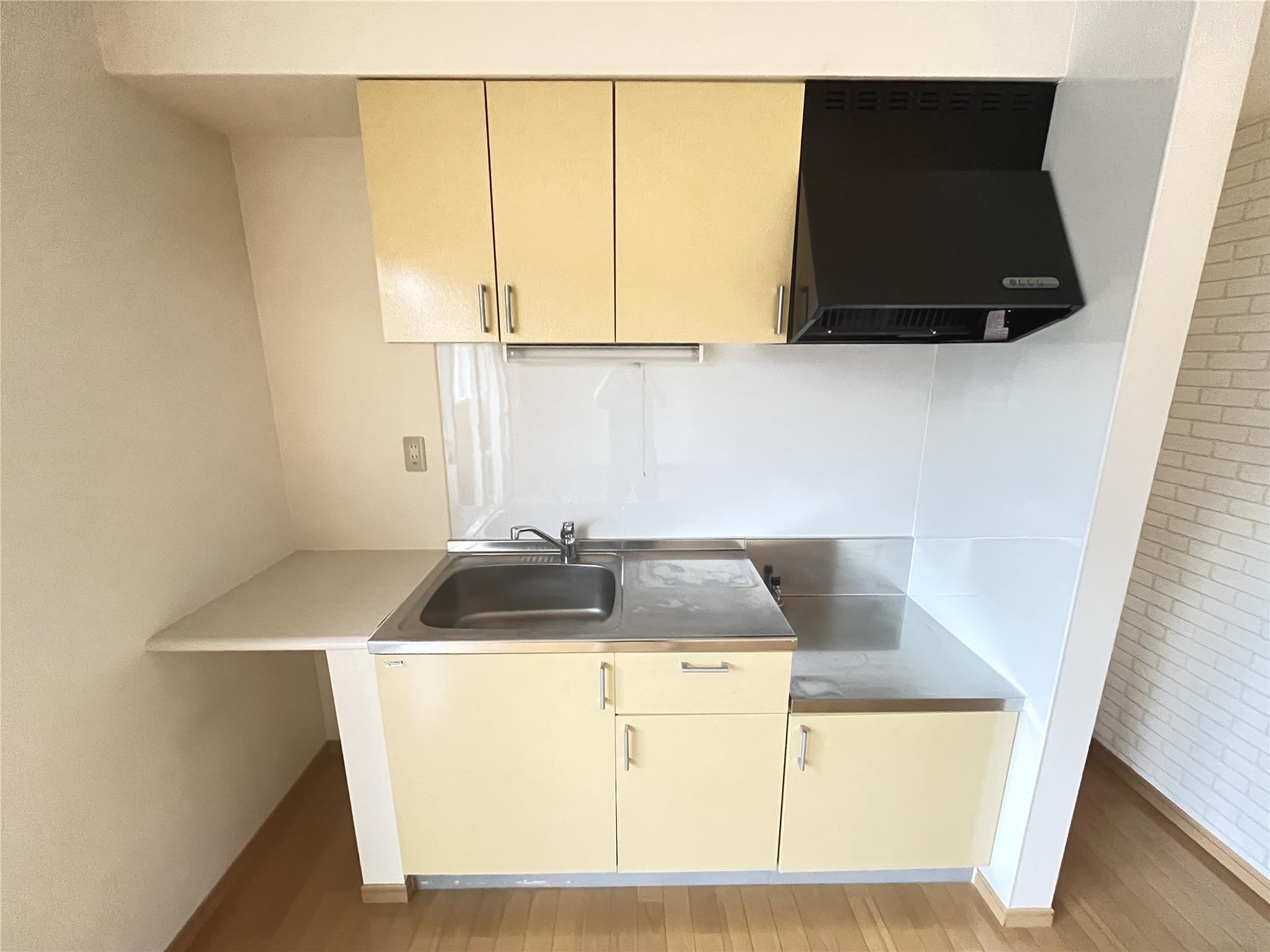 キッチン　※別部屋の写真の為、現状優先。