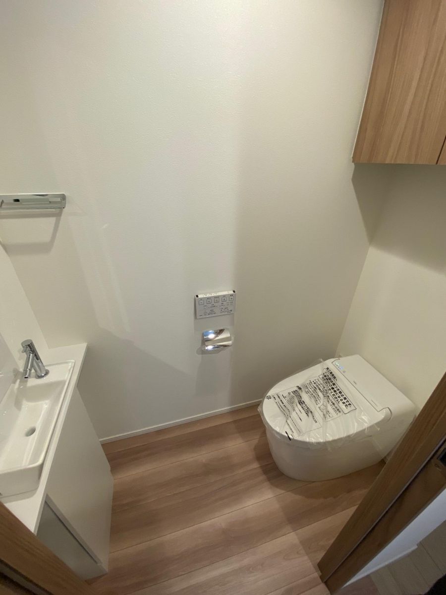 トイレ　※反転タイプのお部屋の写真