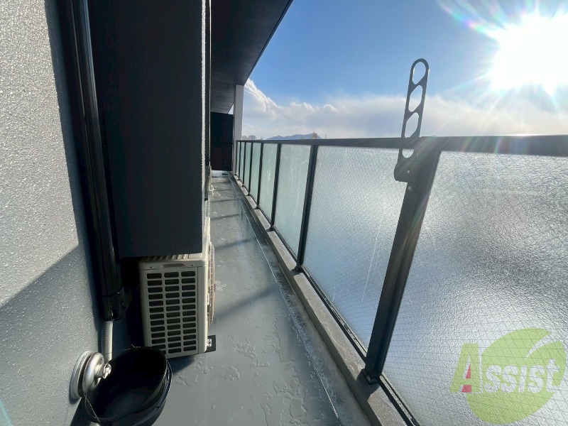 バルコニー　バルコニーです。洗濯物を干したり一息ついたりできますね！