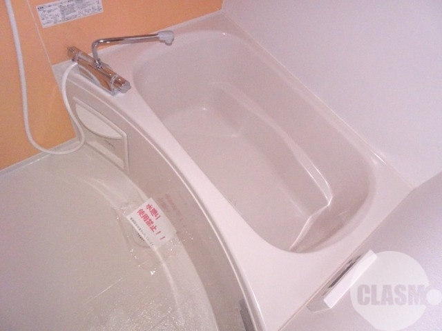 バス・シャワールーム　浴室乾燥機付きバス♪