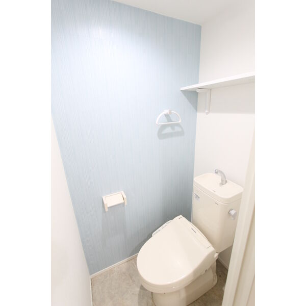 トイレ　同シリーズタイプの室内写真となります