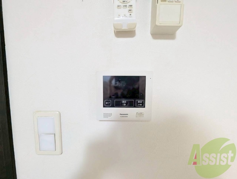セキュリティ　ＴＶモニター付インターホンです。来客者の顔が見えるので安心！