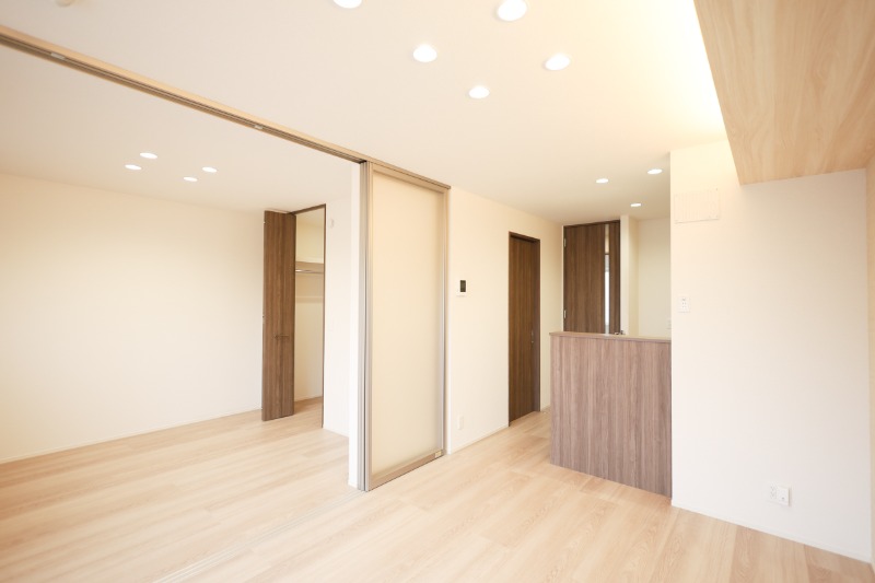 居室・リビング　図面と現状に相違がある場合には現状を優先