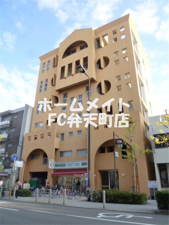 建物外観　外観は落ち着いています